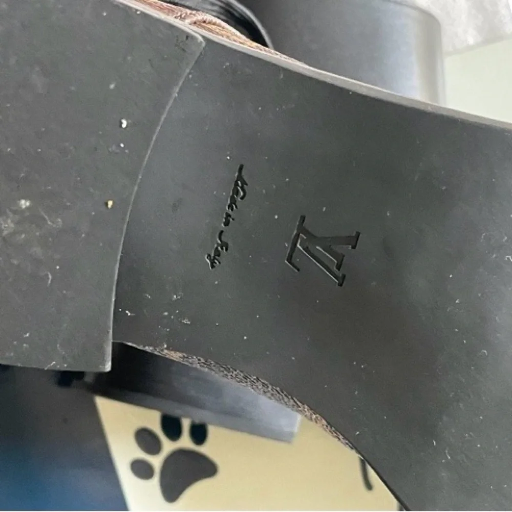 🤎BEAUTIFUL🤎Louis Vuitton Wonderland Flat Ranger Boots - Picture 12 of 12